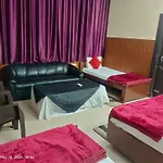 Goroomgo Varanasi Paradise Varanasi - Parking & Restaurant Available - Perfect Location And Comfortable Room